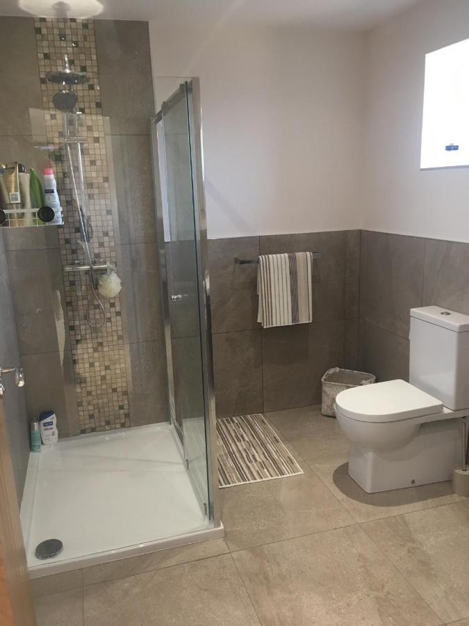Rose Cottage Captivating 1-Bed Cottage In Bangor ภายนอก รูปภาพ